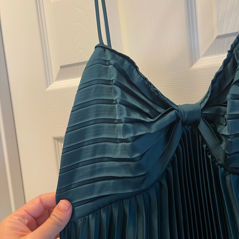 Pleated Spaghetti Strap Midi Dress in Teal - Picture 5 of 12